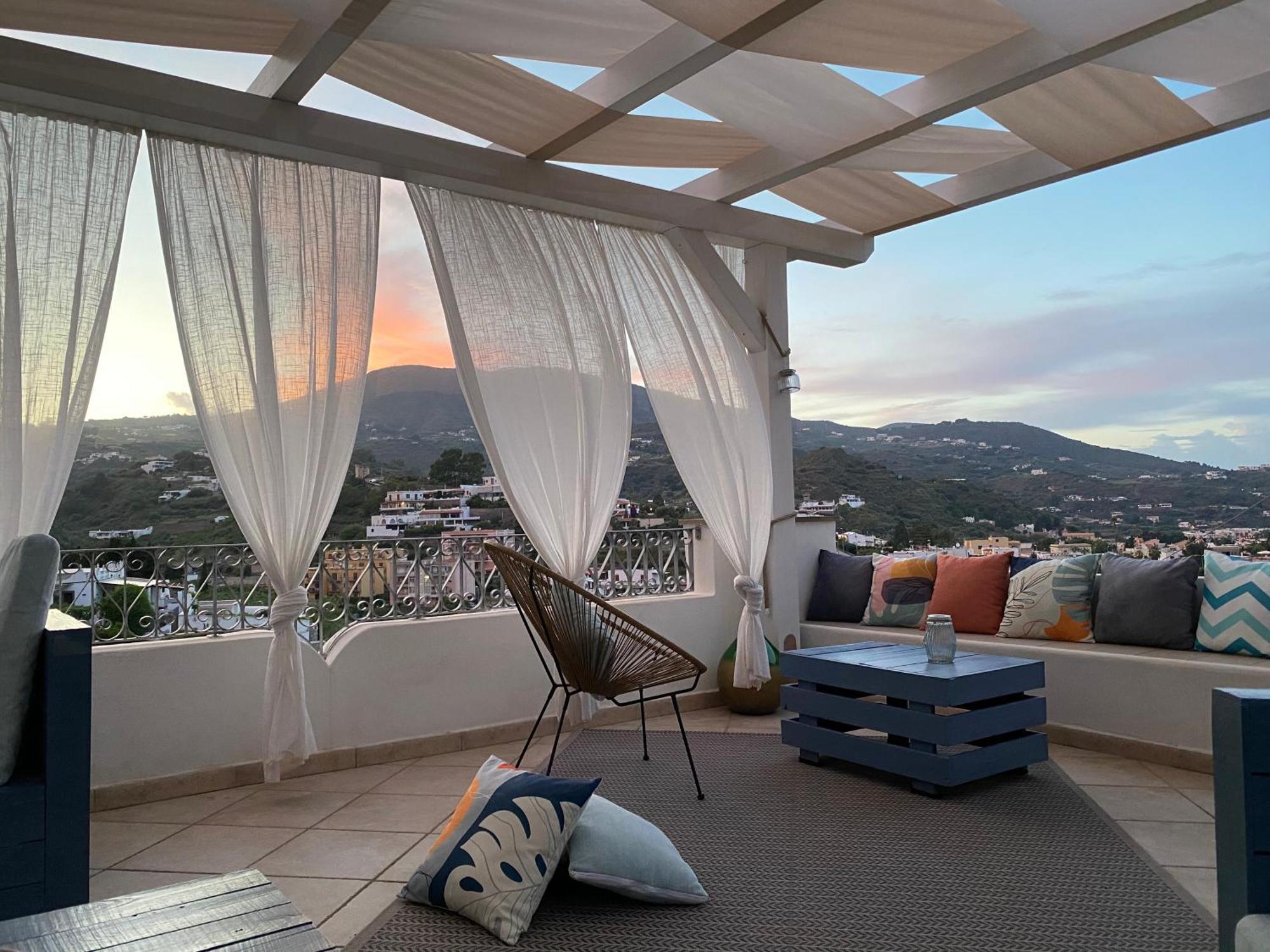 Taliaka B & B Lipari  Buitenkant foto